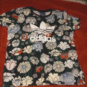 Adidas t shirt